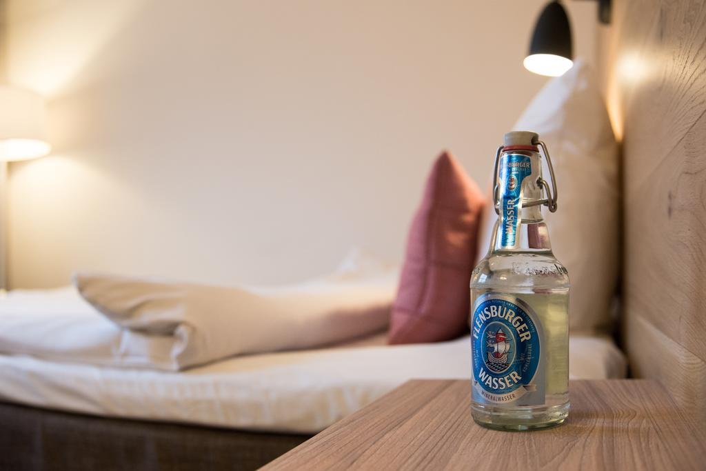 Hotel Alte Post フレンスブルク エクステリア 写真